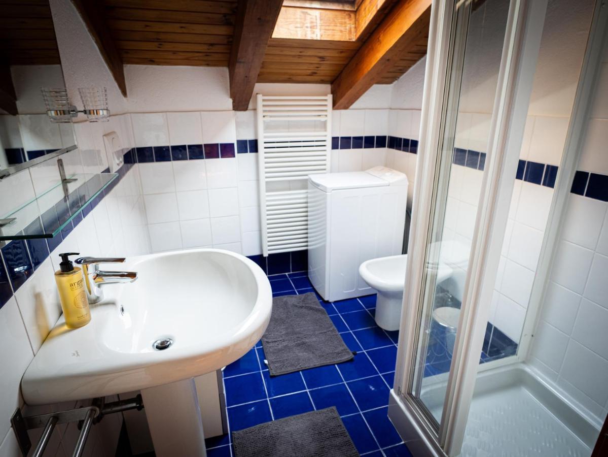 Casa Celesta Apartment Аоста Екстериор снимка