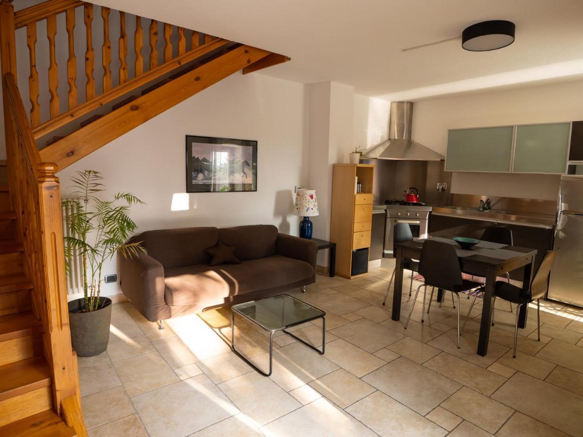 Casa Celesta Apartment Аоста Екстериор снимка